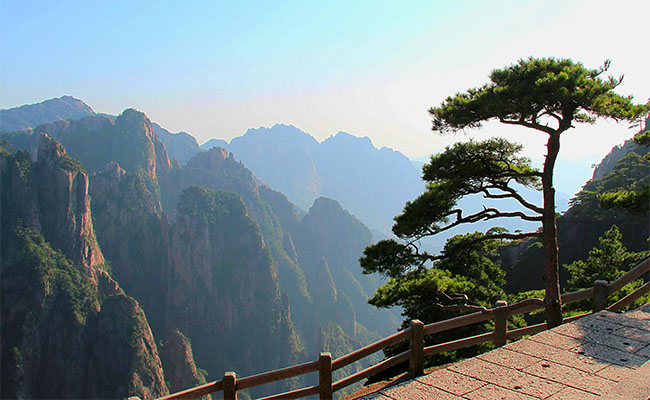 Mountain  Huang